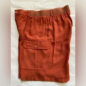 womens shorts cargo multi deep pockets elastic sides back cuffed medium